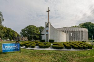 Our Lady of the Valley Parish: Holy Rosary Church