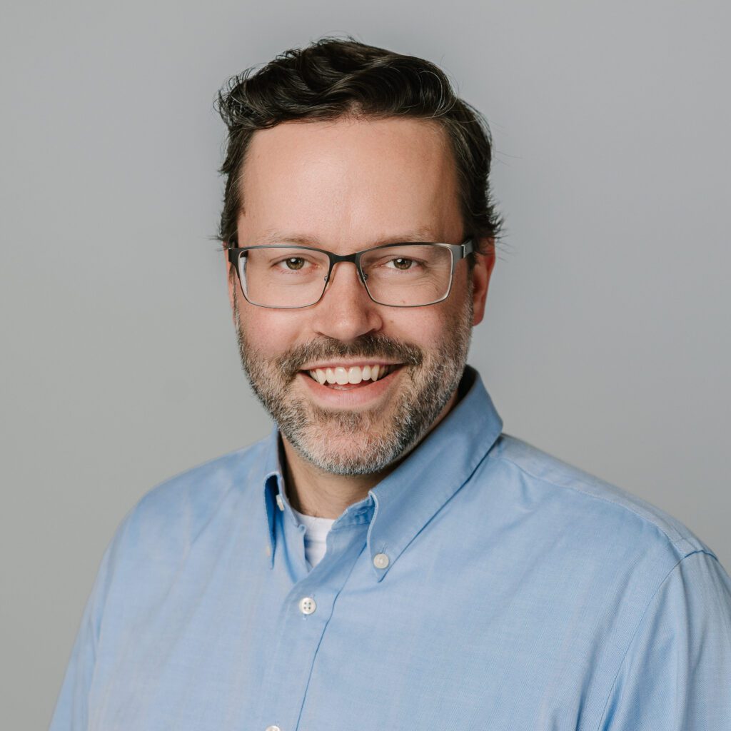 staff-image