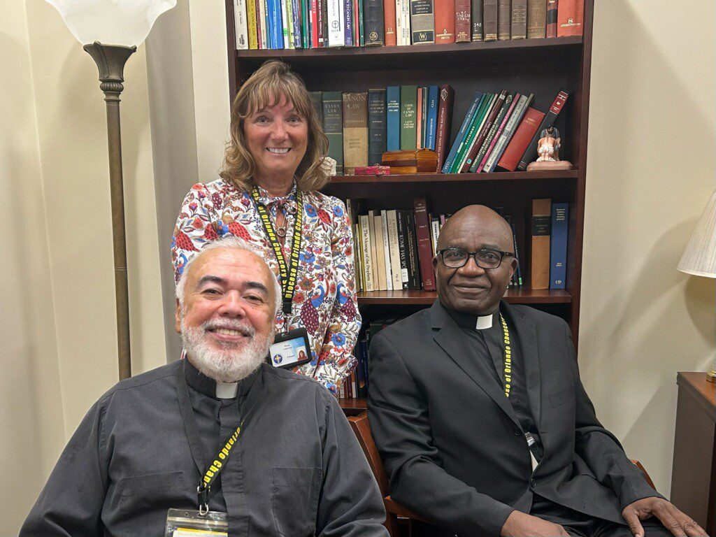 Three members of tribunal staff retire