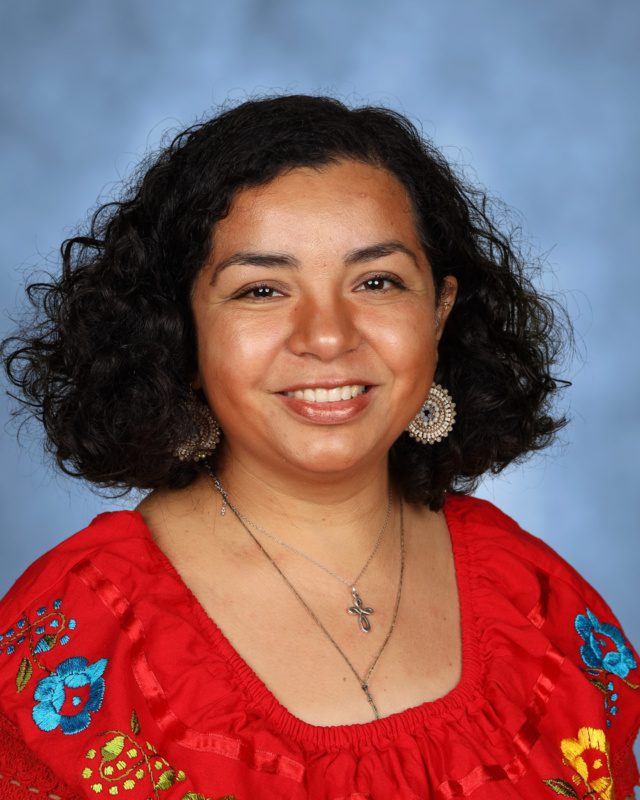 Mrs. Miriam Gomez : Spanish