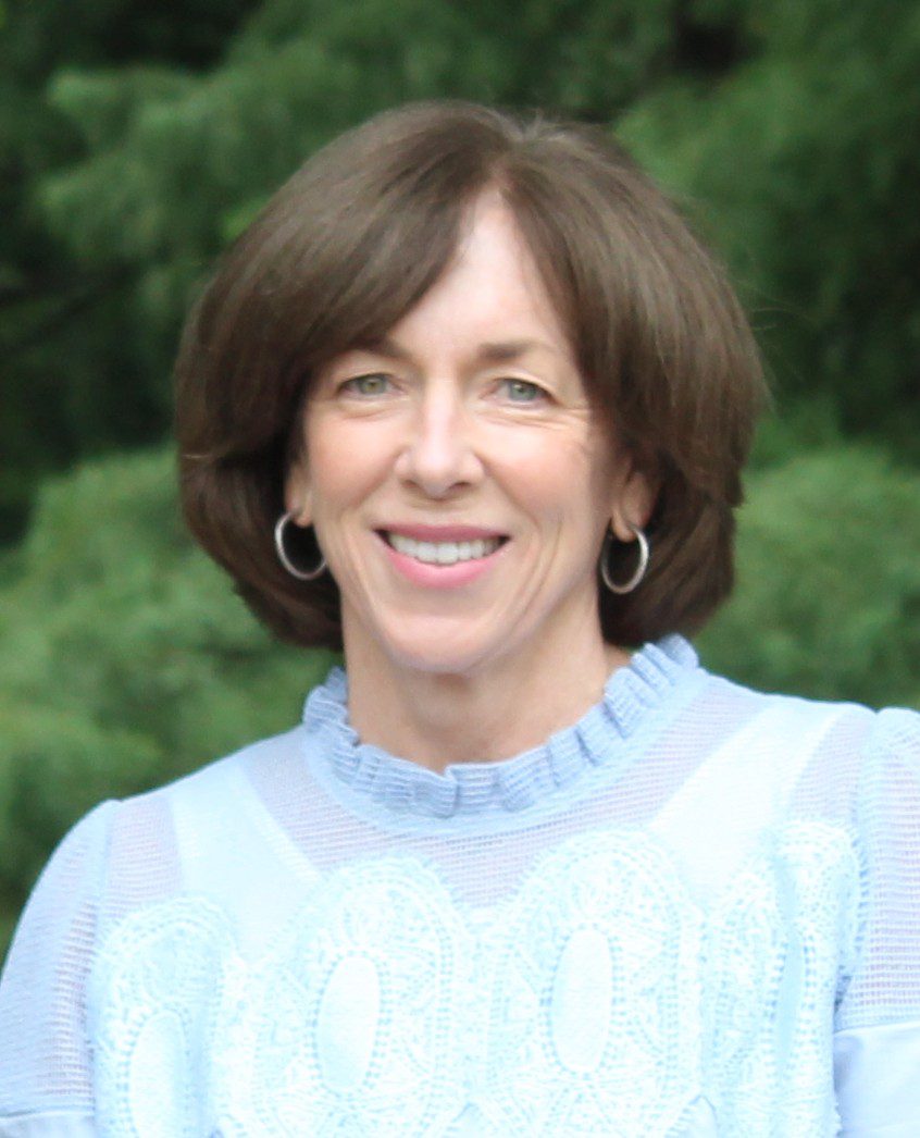 Kathleen Woods : Controller / Finance