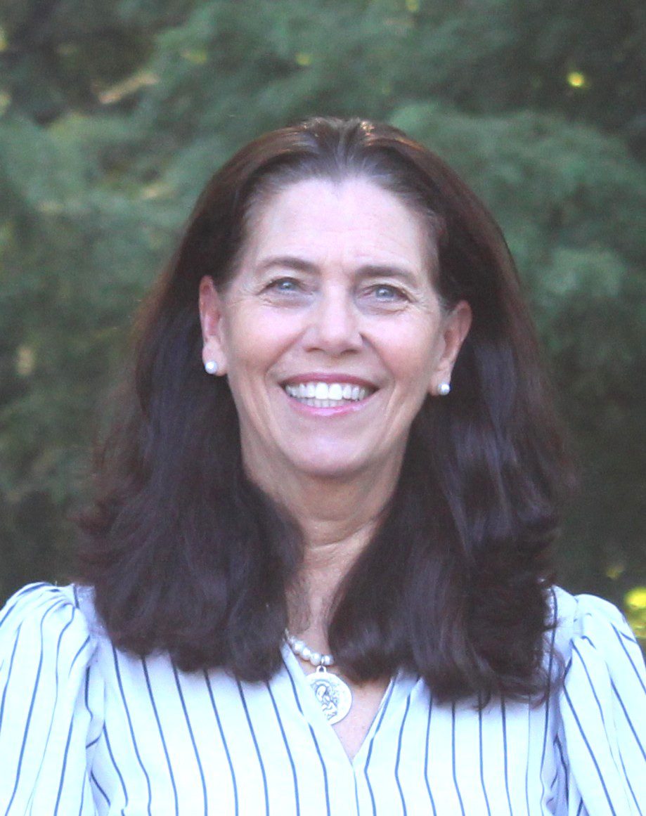 Roberta Meadows : Director of Religious Education