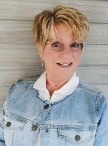 Leslie Debach