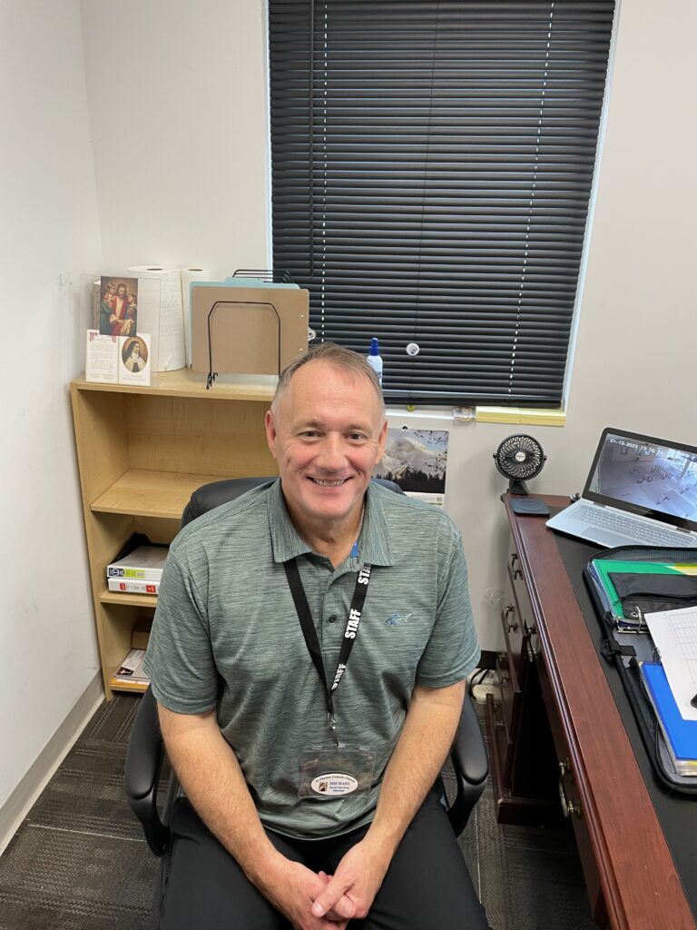 staff-image