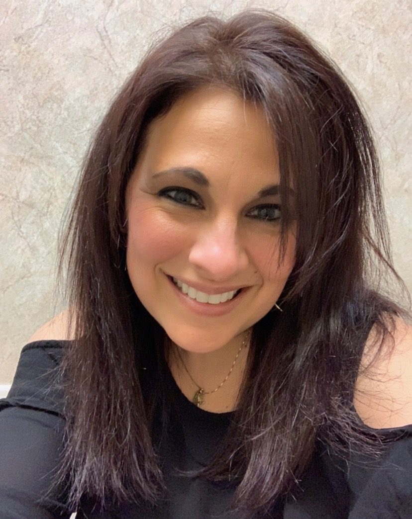 Kristin Staroscik : Pastoral Associate