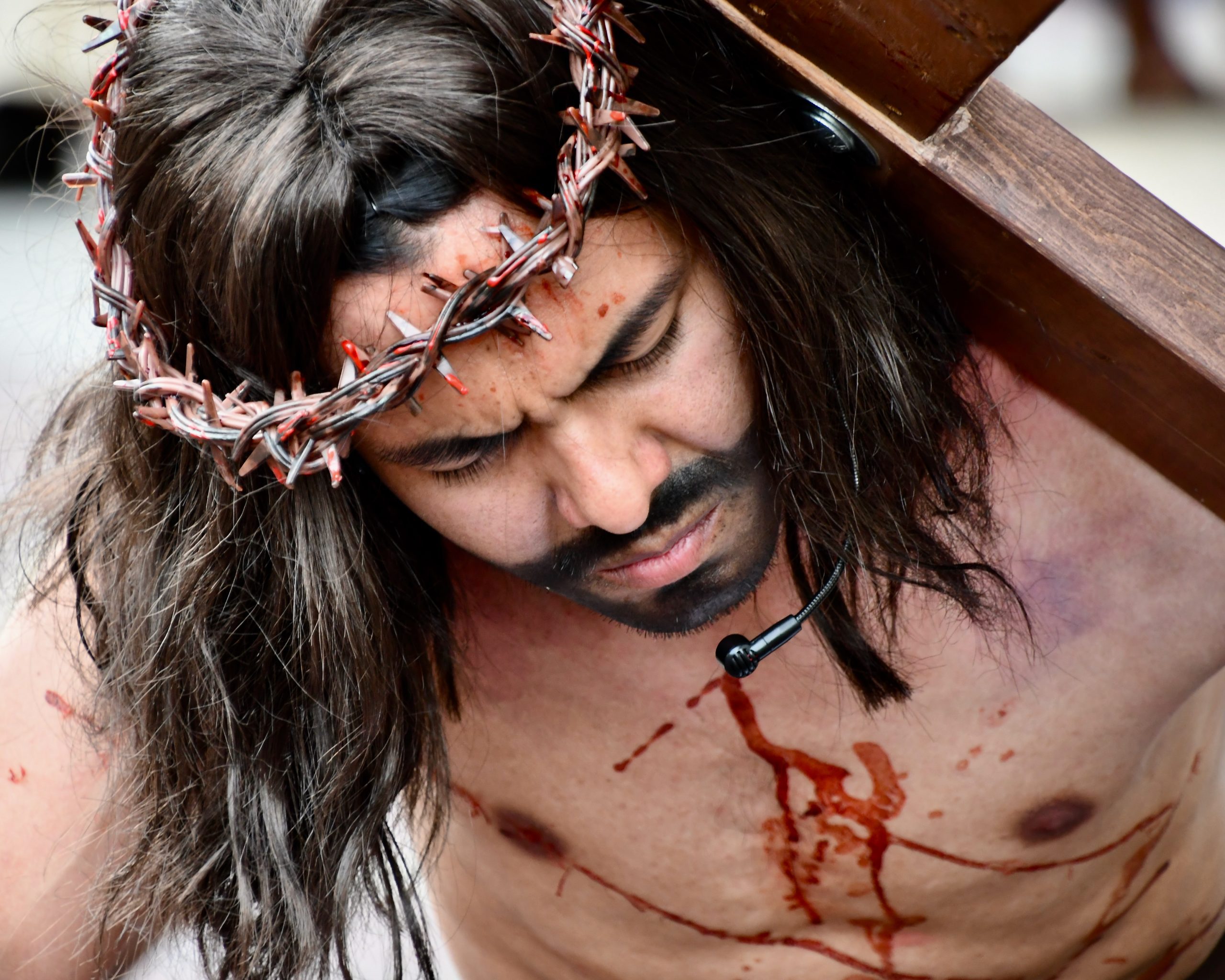 Evangelizing downtown with the Via Crucis