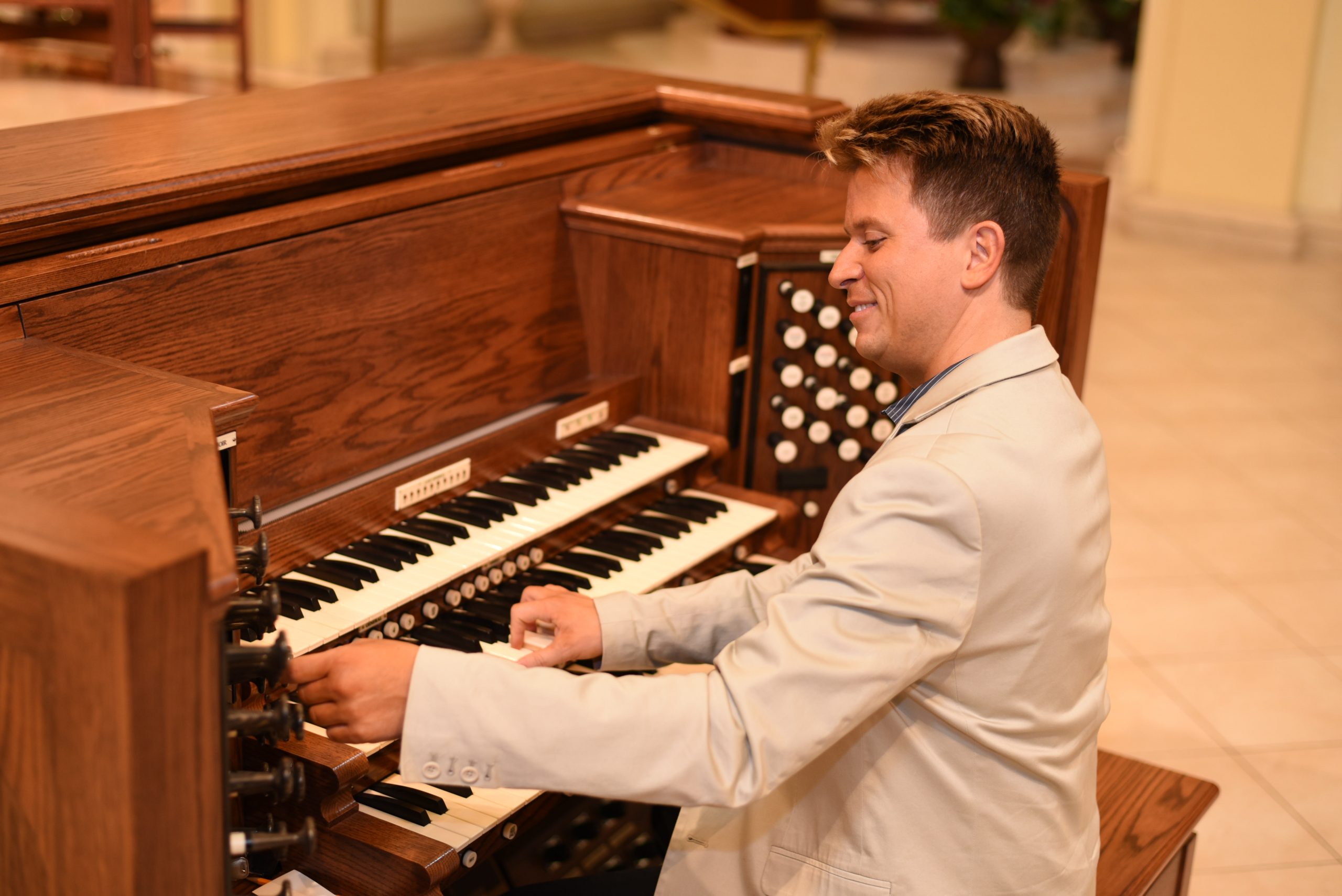 Enhanced organ makes joyful sounds