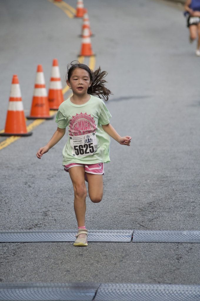 5625_kid_finish