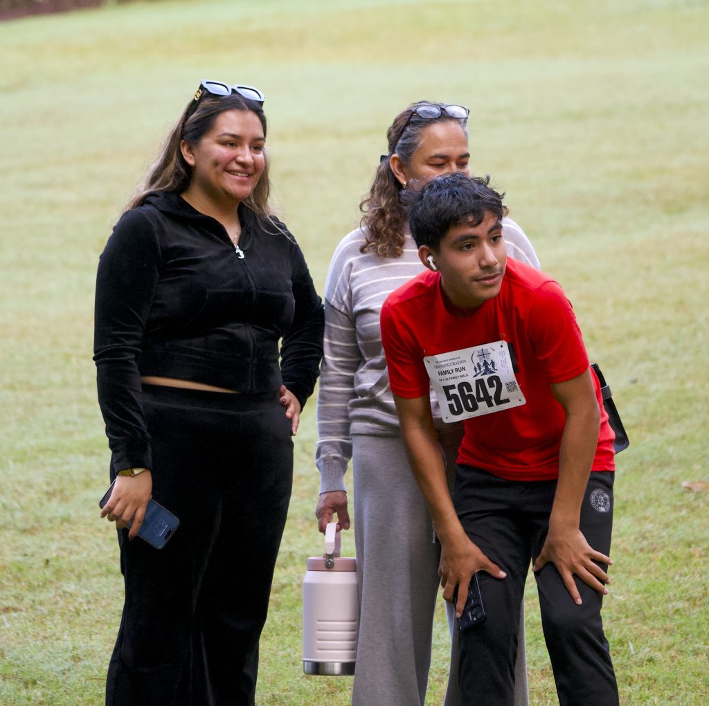 Family_greets