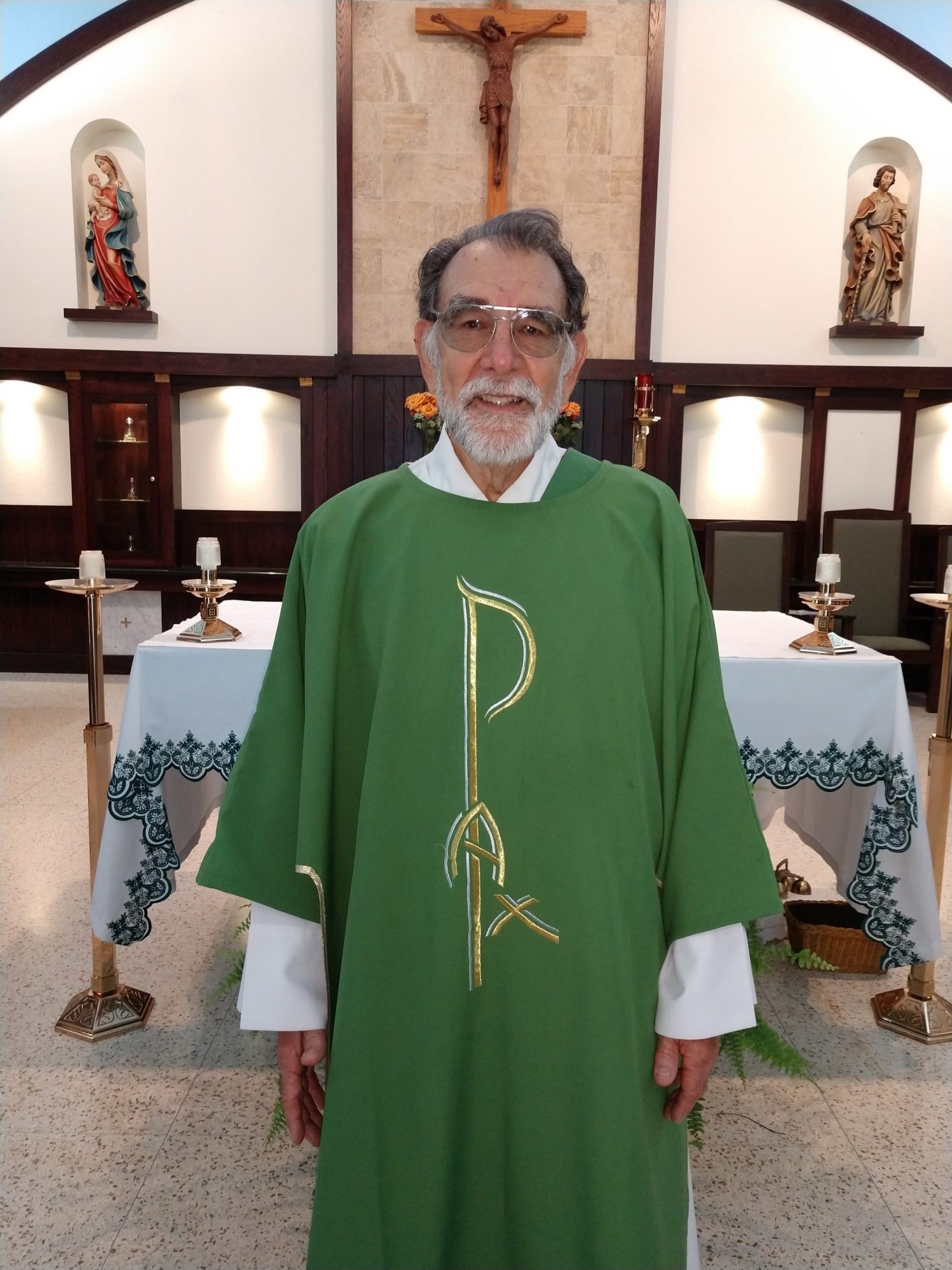 Deacon Gus Coelho : Deacon